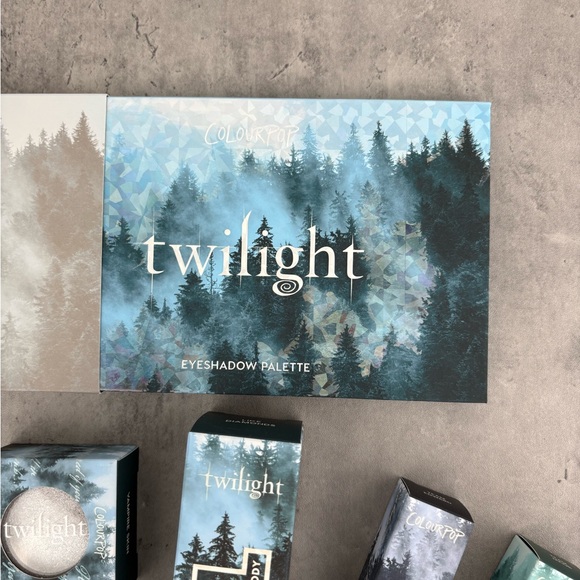 Twilight x ColourPop 10-Piece Complete Collection - NEW, Unopened! - Picture 5 of 6